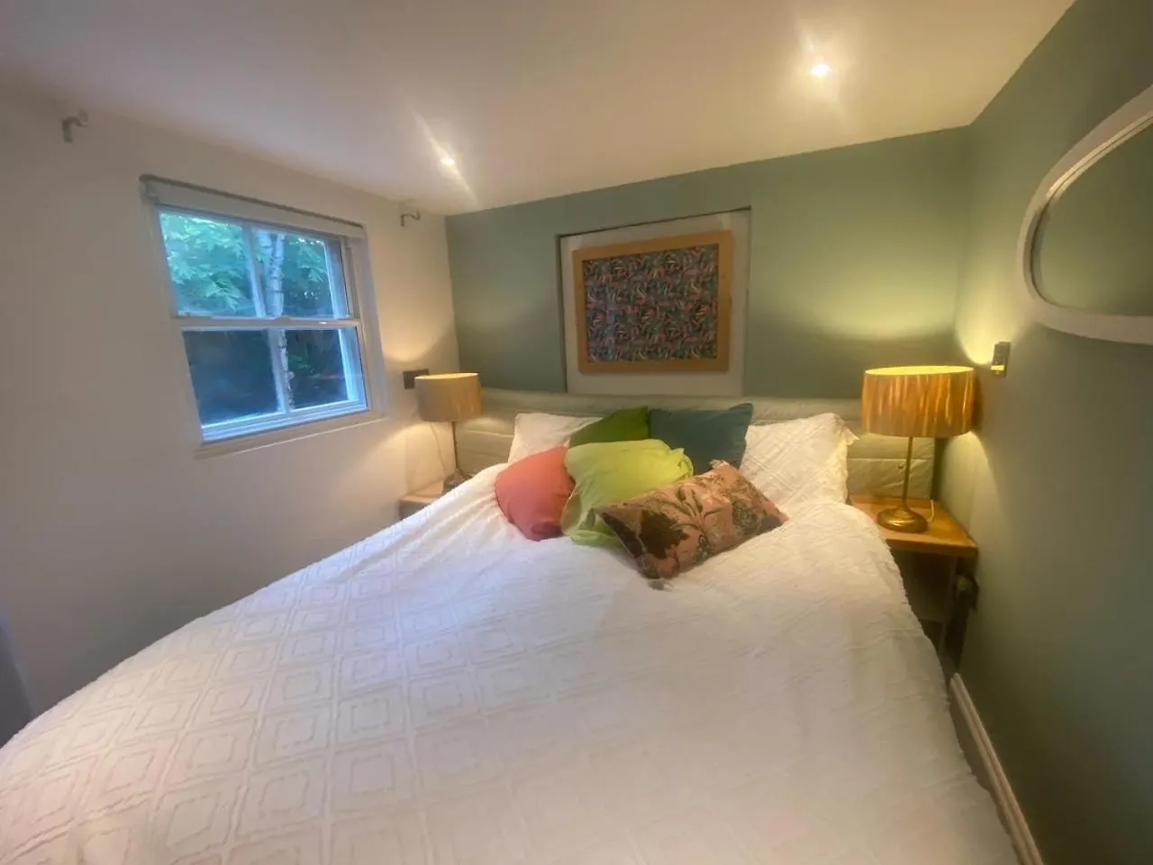 Town Centre Apartment With Hot Tub Cheltenham 0*,  United Kingdom