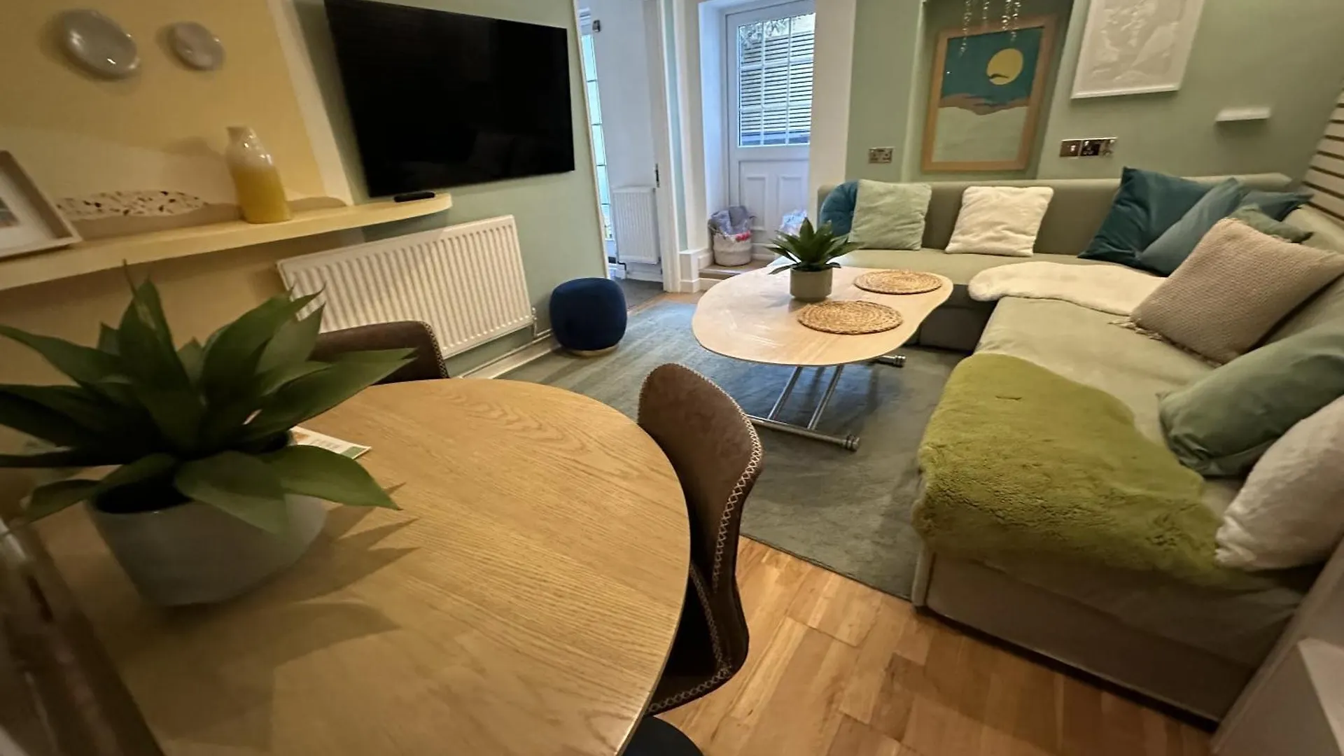 Town Centre Apartment With Hot Tub Cheltenham United Kingdom